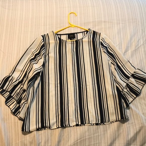 W5 Tops - W5 L White and black stripe blouse